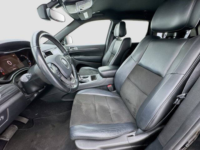 2020 Jeep Grand Cherokee Laredo E