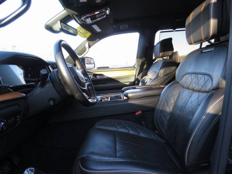 2022 Jeep Grand Wagoneer Series III