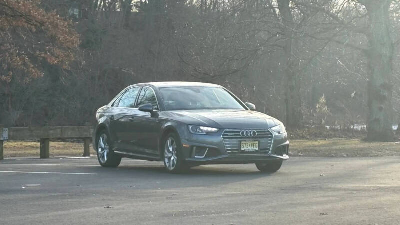 2019 Audi A4 quattro Premium 45 TFSI