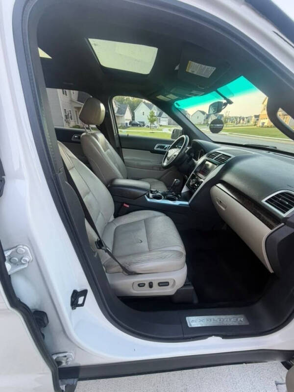 2011 Ford Explorer Limited