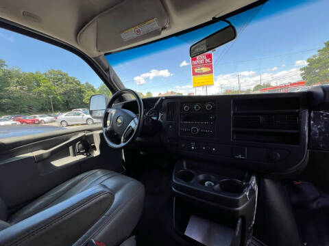 2019 Chevrolet Express 2500