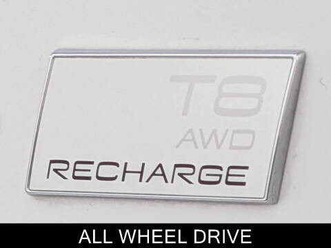 2023 Volvo S60 Recharge T8 Core Dark Theme