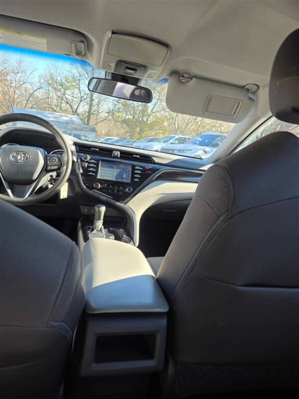 2019 Toyota Camry LE