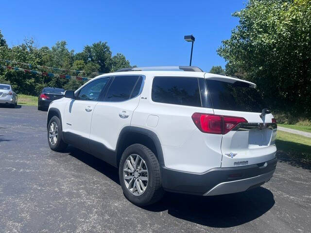 2017 GMC Acadia SLE-2