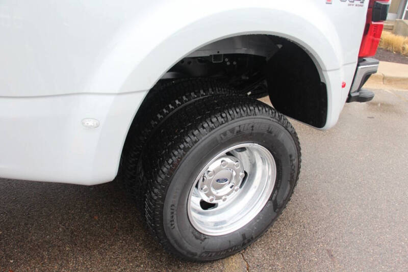 2026 Ford F-350 Super Duty XLT