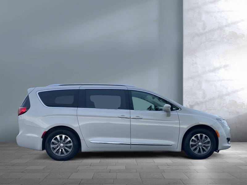 2019 Chrysler Pacifica Touring L Plus