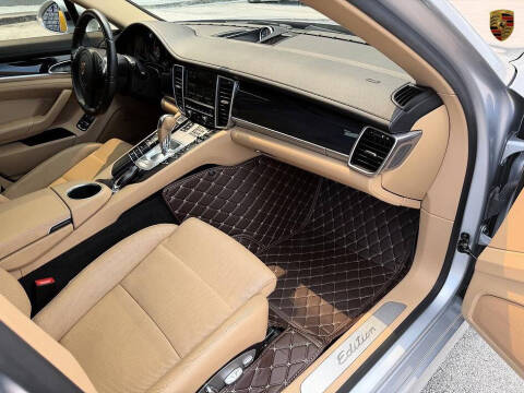 2016 Porsche Panamera