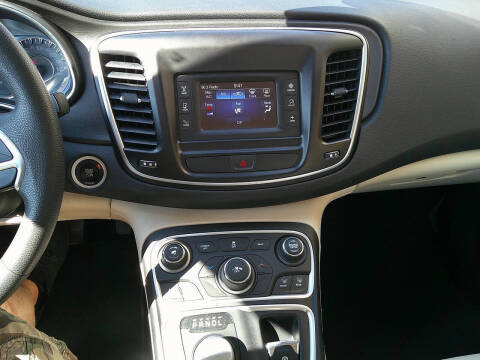 2016 Chrysler 200 Limited