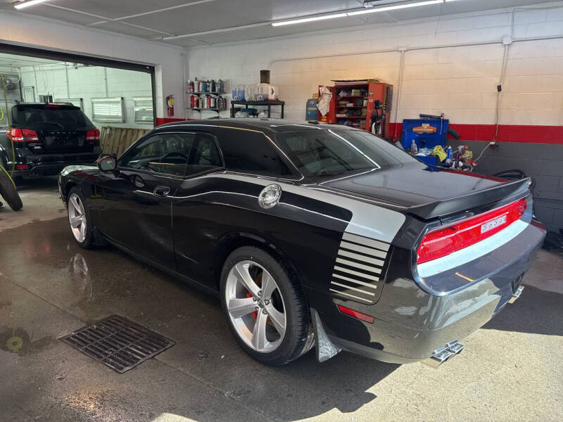 2009 Dodge Challenger SRT8