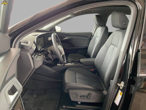 2025 Audi Q6 e-tron Premium