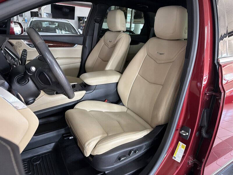 2017 Cadillac XT5 Premium Luxury