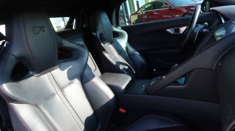 2016 Jaguar F-TYPE R