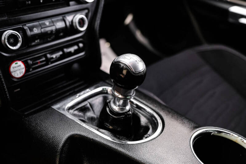2017 Ford Mustang