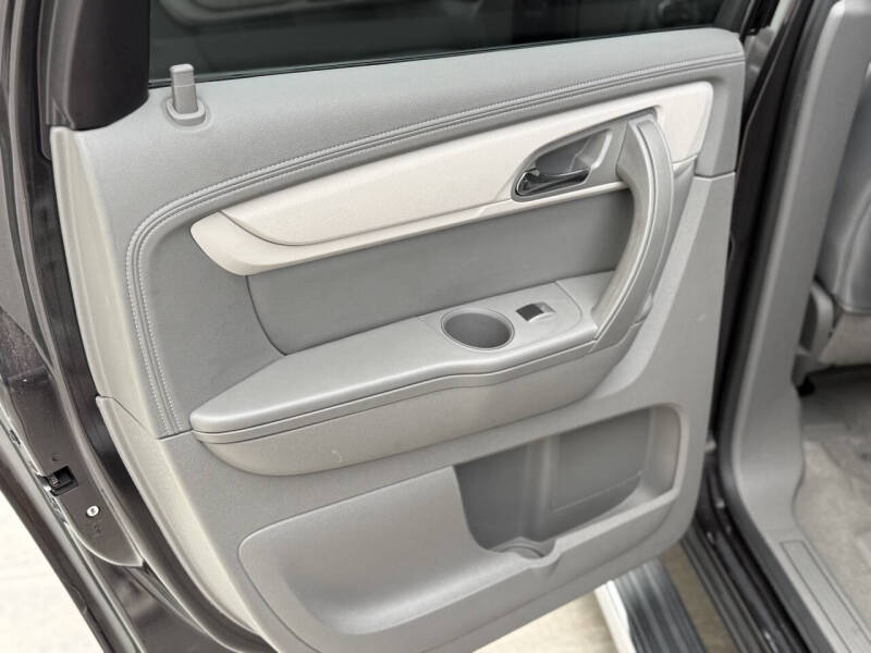 2017 Chevrolet Traverse LS