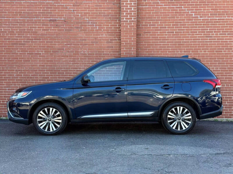 2019 Mitsubishi Outlander ES