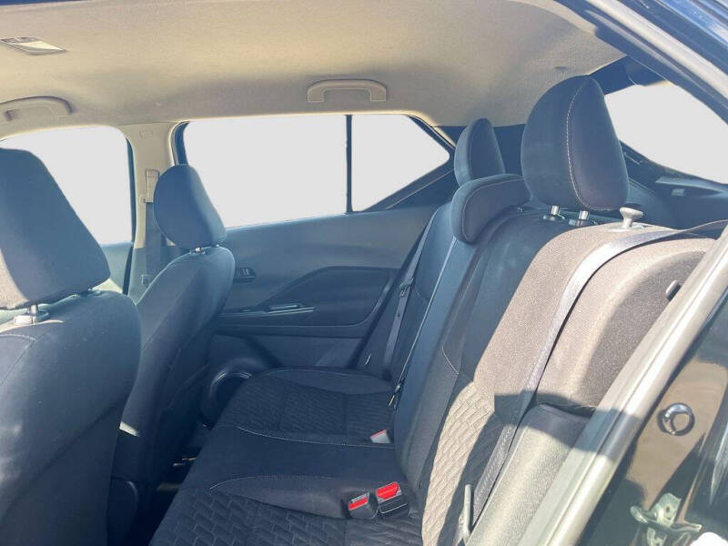 2022 Nissan Kicks S