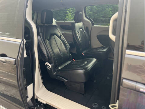 2018 Chrysler Pacifica Touring L