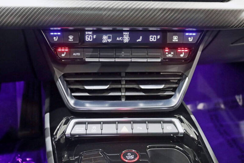 2023 Audi e-tron GT quattro Premium Plus