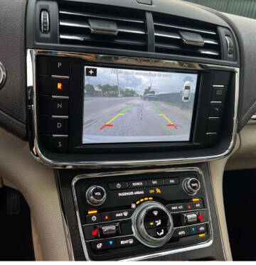 2017 Lincoln Continental Select