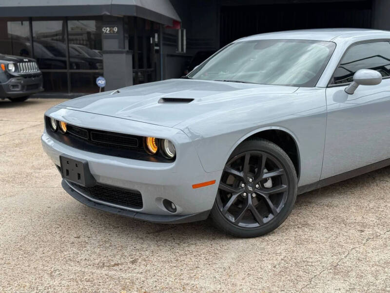 2021 Dodge Challenger SXT