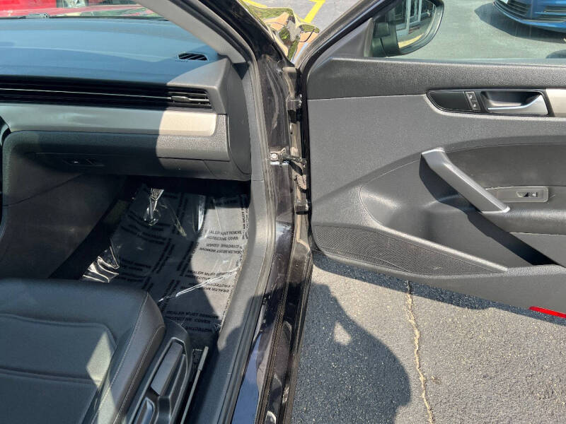 2021 Volkswagen Passat SE