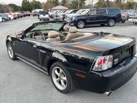 2004 Ford Mustang GT Deluxe