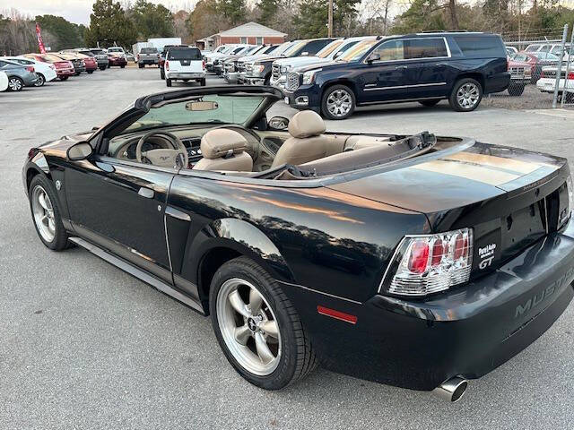 2004 Ford Mustang GT Deluxe