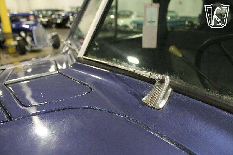 1939 Packard Six