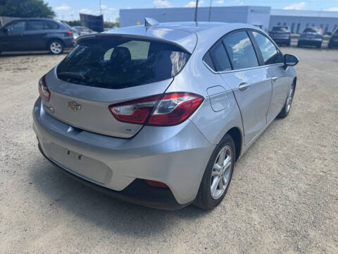 2017 Chevrolet Cruze LT Auto