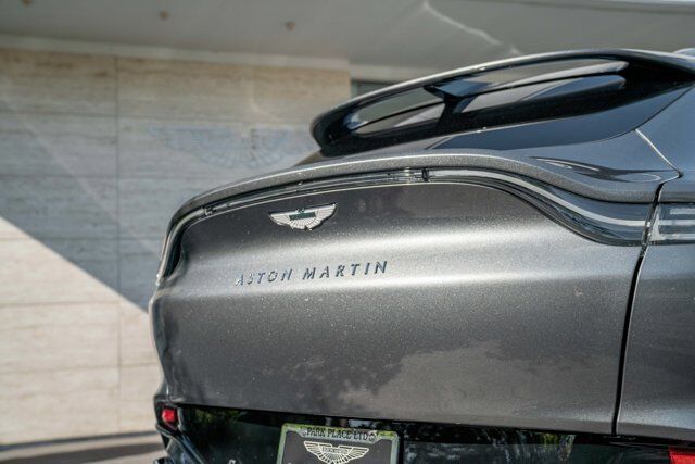 2023 Aston Martin DBX 8