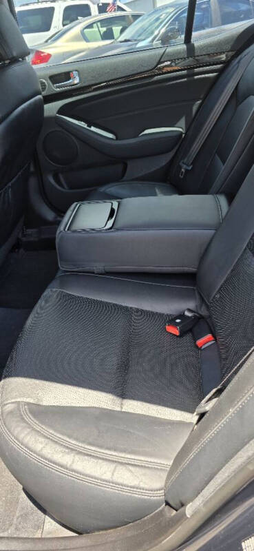 2015 Kia Cadenza Premium