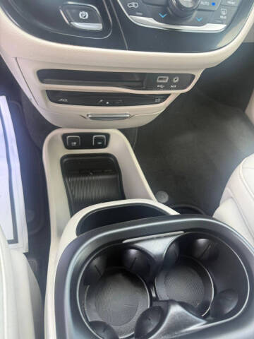 2018 Chrysler Pacifica Touring L Plus