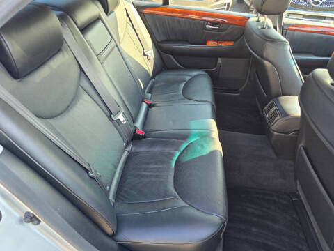2005 Lexus LS 430
