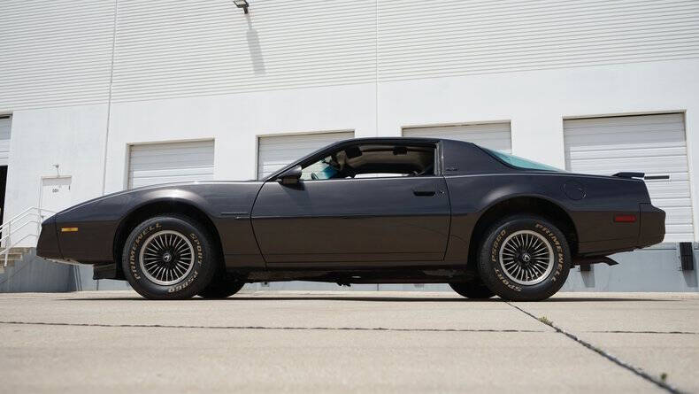 1984 Pontiac Firebird SE