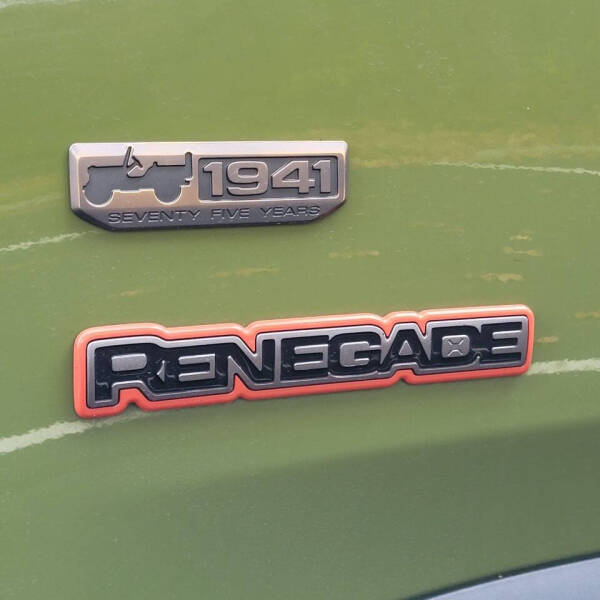 2016 Jeep Renegade Latitude 75th Anniversary