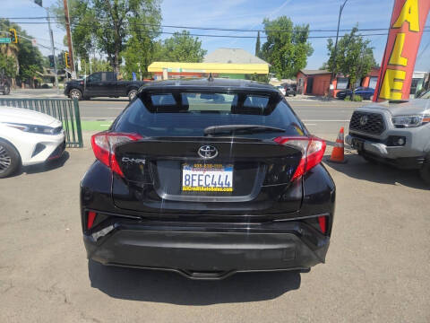 2018 Toyota C-HR XLE