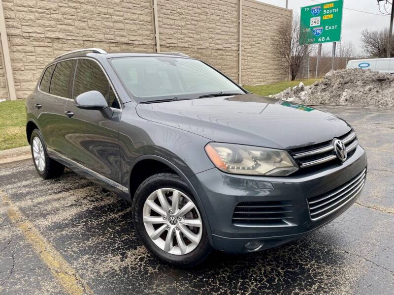 2012 Volkswagen Touareg for sale at EMH Motors in Rolling Meadows IL
