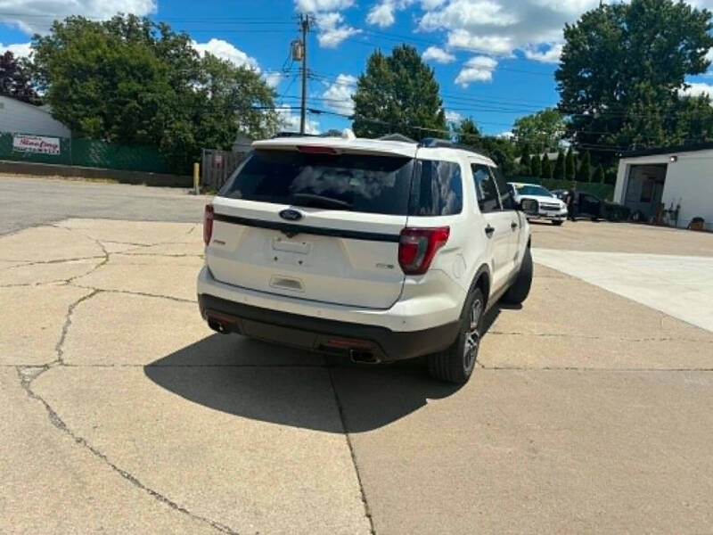 2017 Ford Explorer Sport