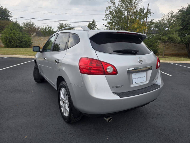 2013 Nissan Rogue SV w/SL Package
