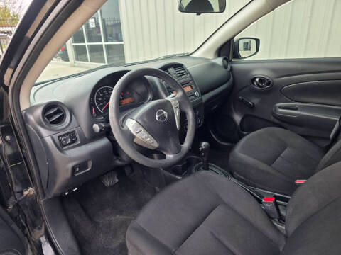 2017 Nissan Versa 1.6 S