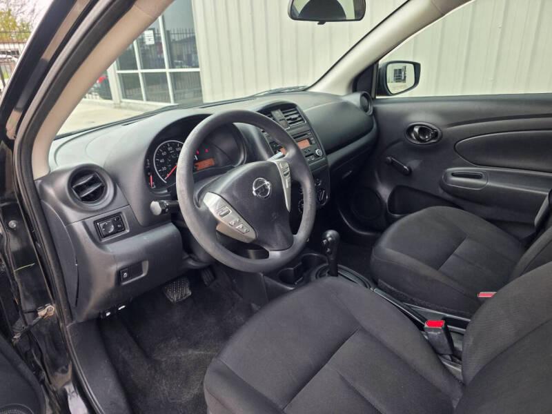 2017 Nissan Versa 1.6 S