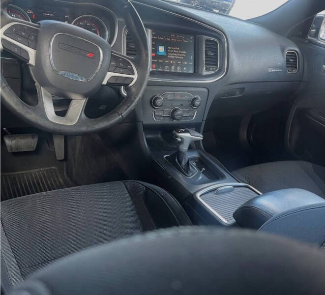 Image 7 of 2016 Dodge Charger SXT