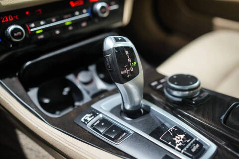 2015 BMW 5 Series 528i