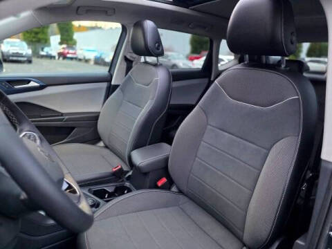 2023 Volkswagen Taos SE 4Motion