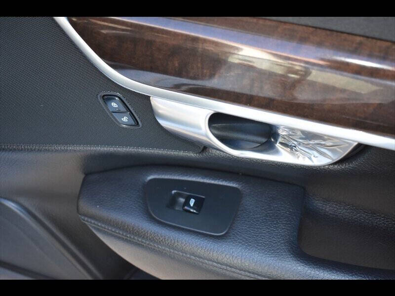 2017 Volvo S90 T5 Momentum