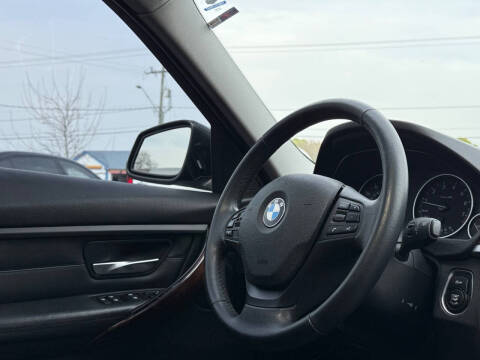 2013 BMW 3 Series 328i