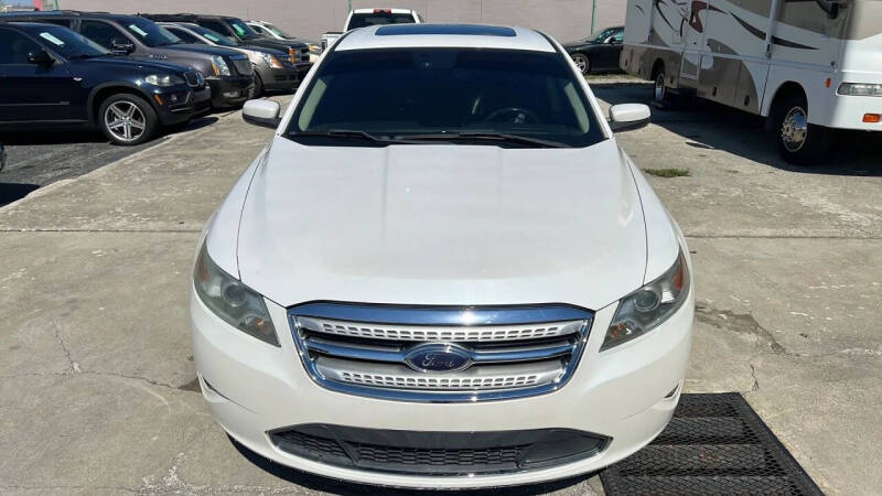 2010 Ford Taurus SHO