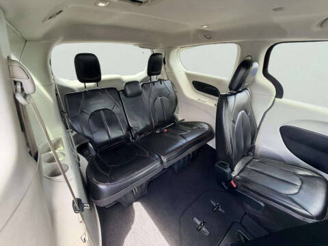 2017 Chrysler Pacifica Touring