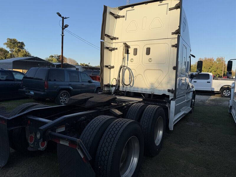 2017 Freightliner Cascadia