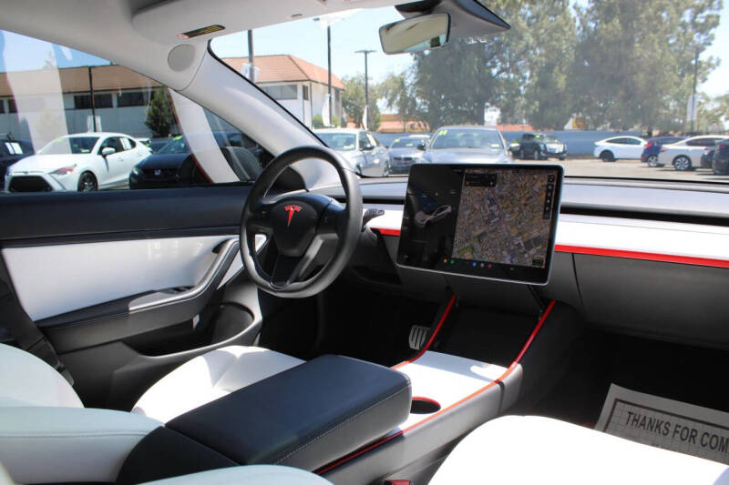 2020 Tesla Model 3 Performance